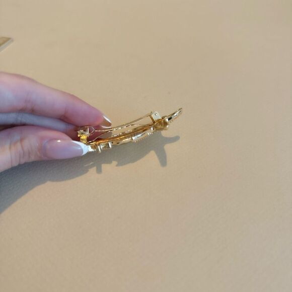 Shell hair clip M1144 - Picture 2 of 3